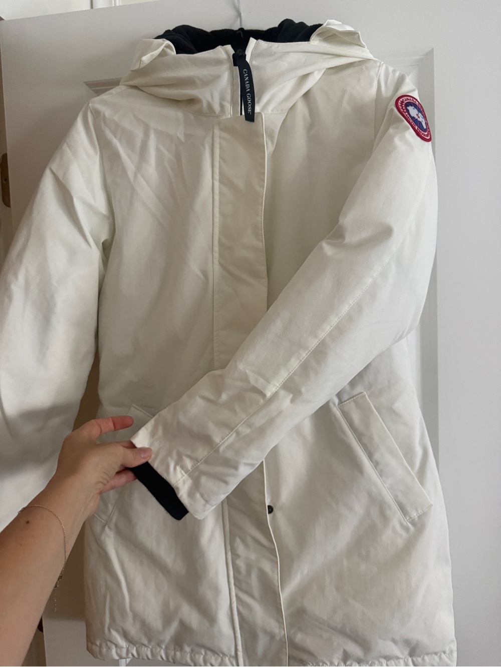 NWOT Canada Goose White Hooded Parka Jacket M